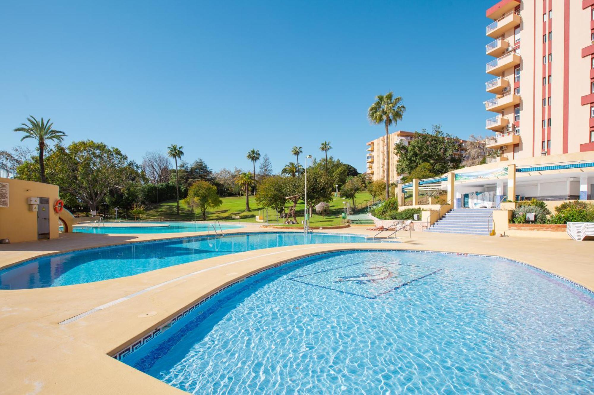 Oceanblue - Piscina Apartment